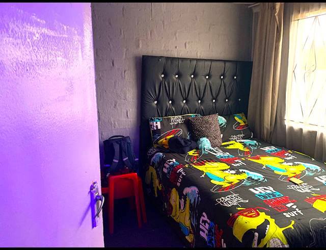 2 BEDROOM HOUSE FOR SALE IN TSHEPONG